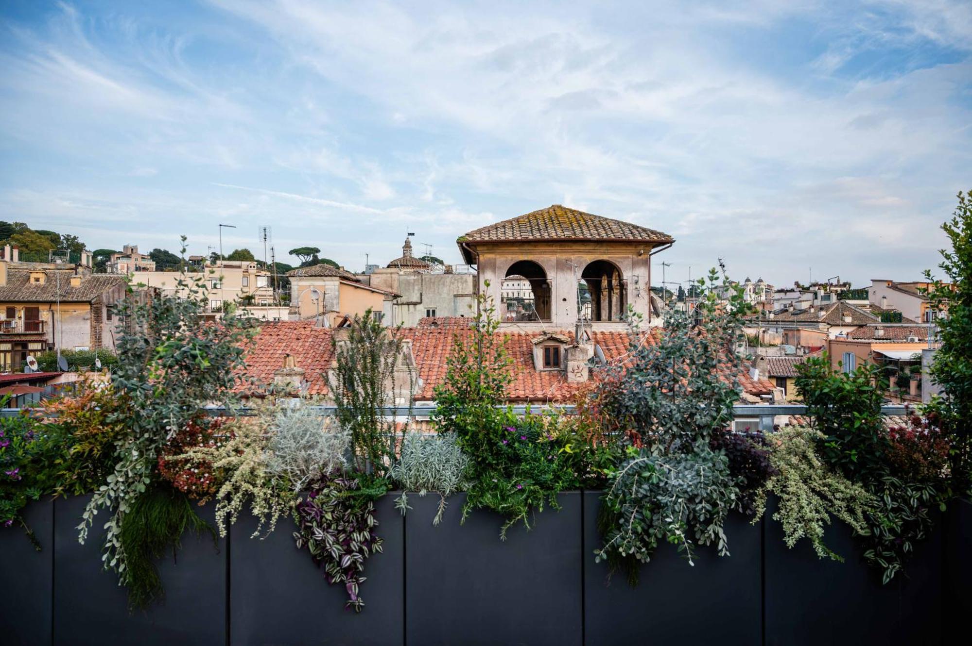 Отель Romeo Roma Экстерьер фото